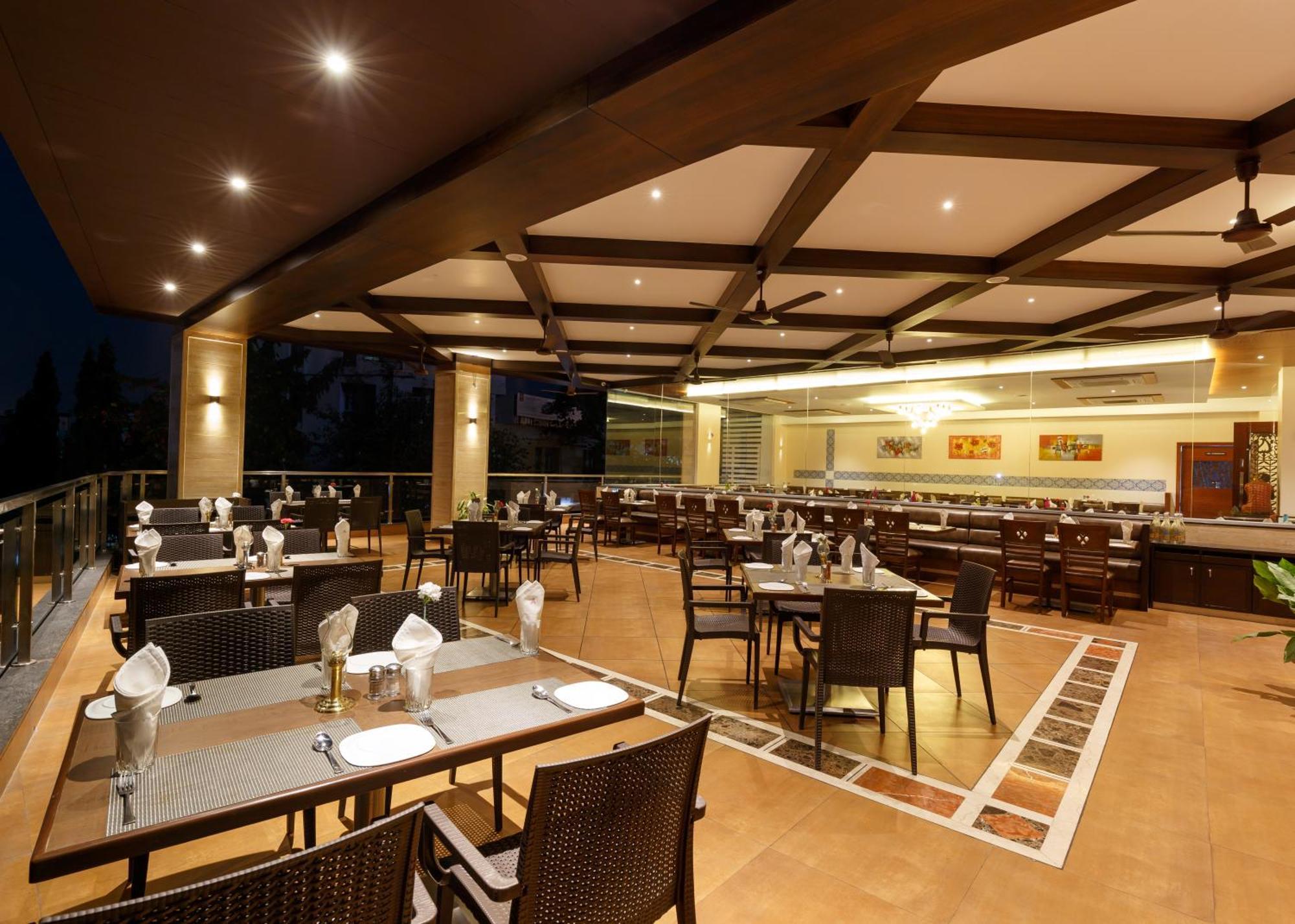 Hotel Ayodhya Kolhapur Exterior photo