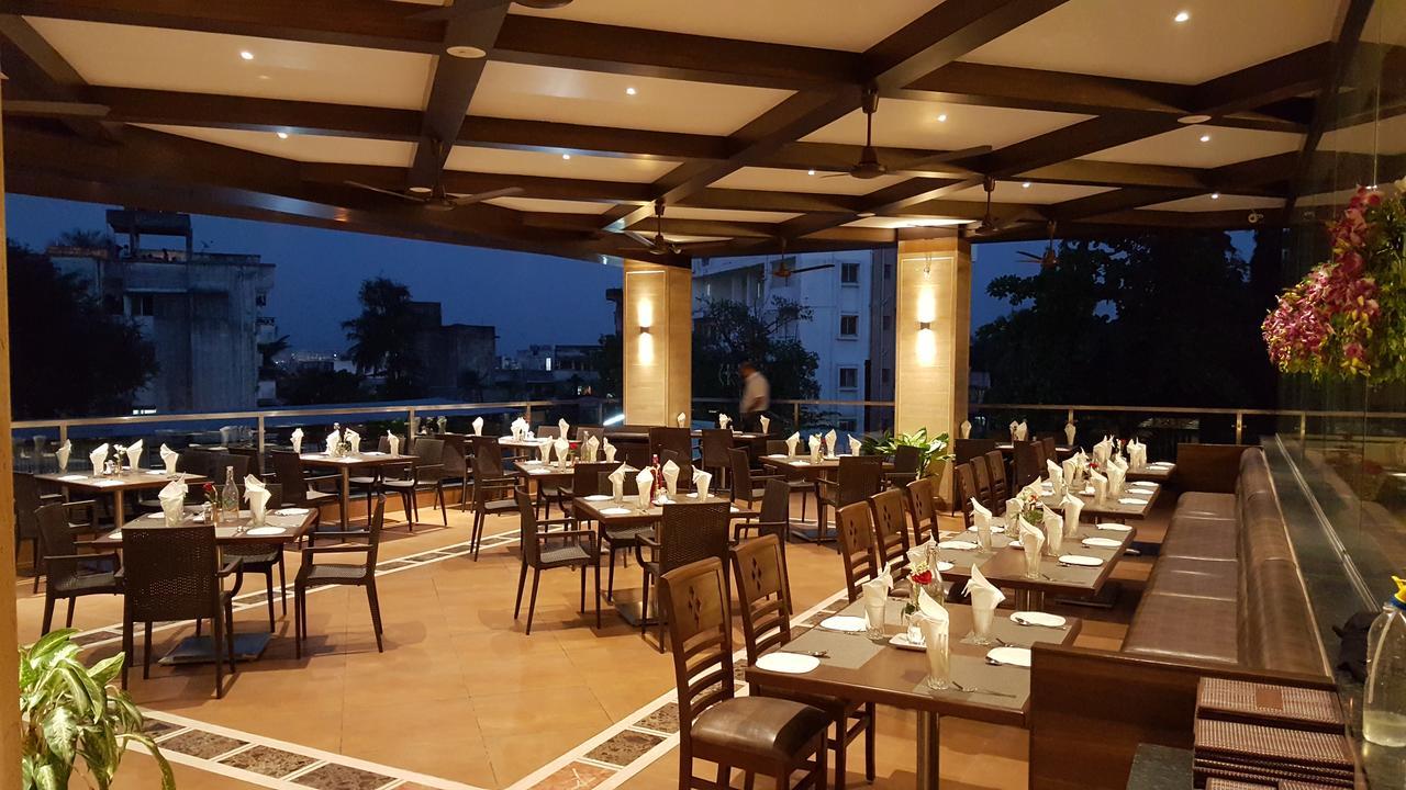 Hotel Ayodhya Kolhapur Exterior photo