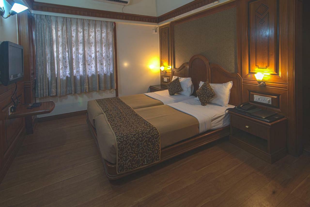 Hotel Ayodhya Kolhapur Exterior photo