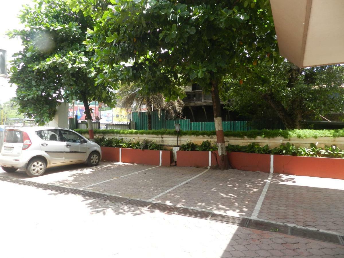 Hotel Ayodhya Kolhapur Exterior photo